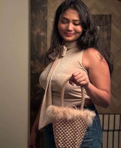 Saloni_Tasgaonkar_400px